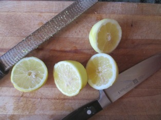 Description: cut lemons