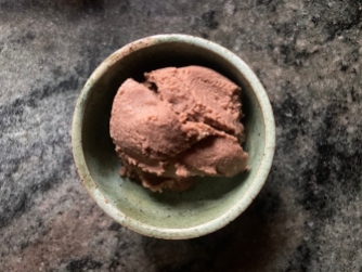 chocolate cream in bowl